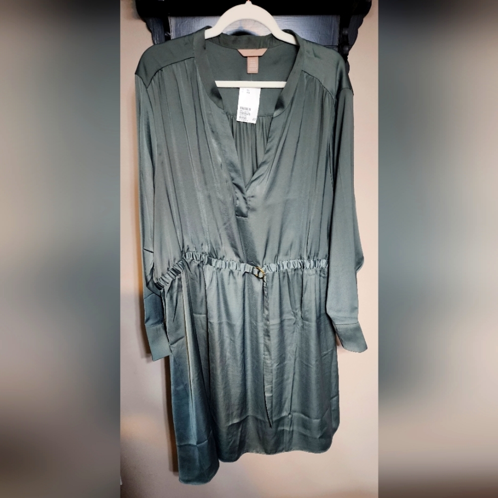 H&M Camo green silky long sleeve dress in 4X